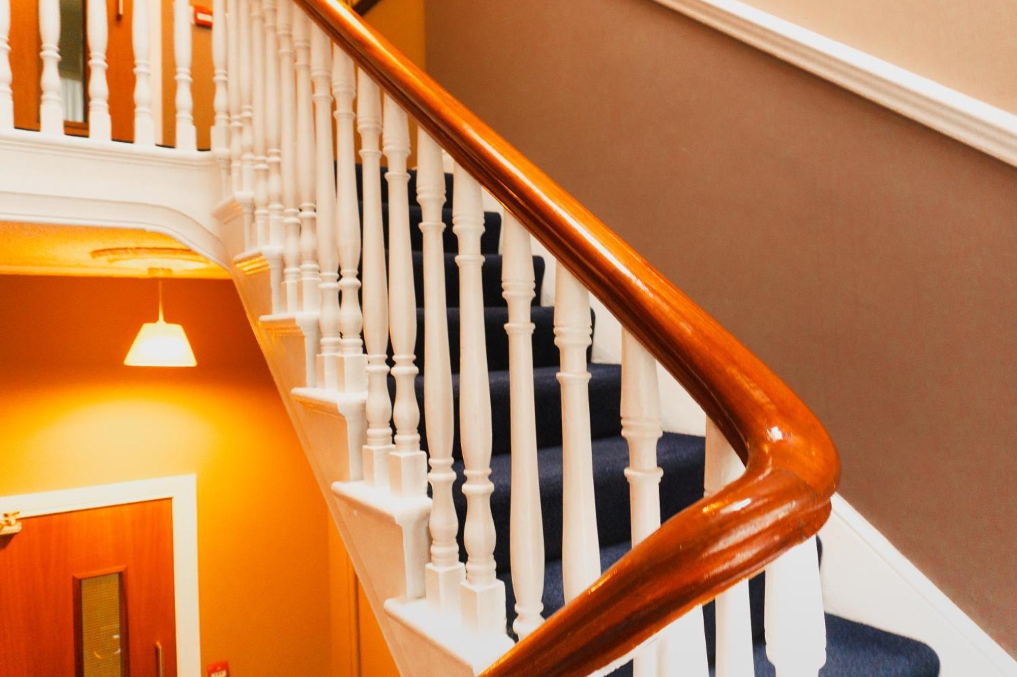 Phoenix Park Hotel — Photos 1